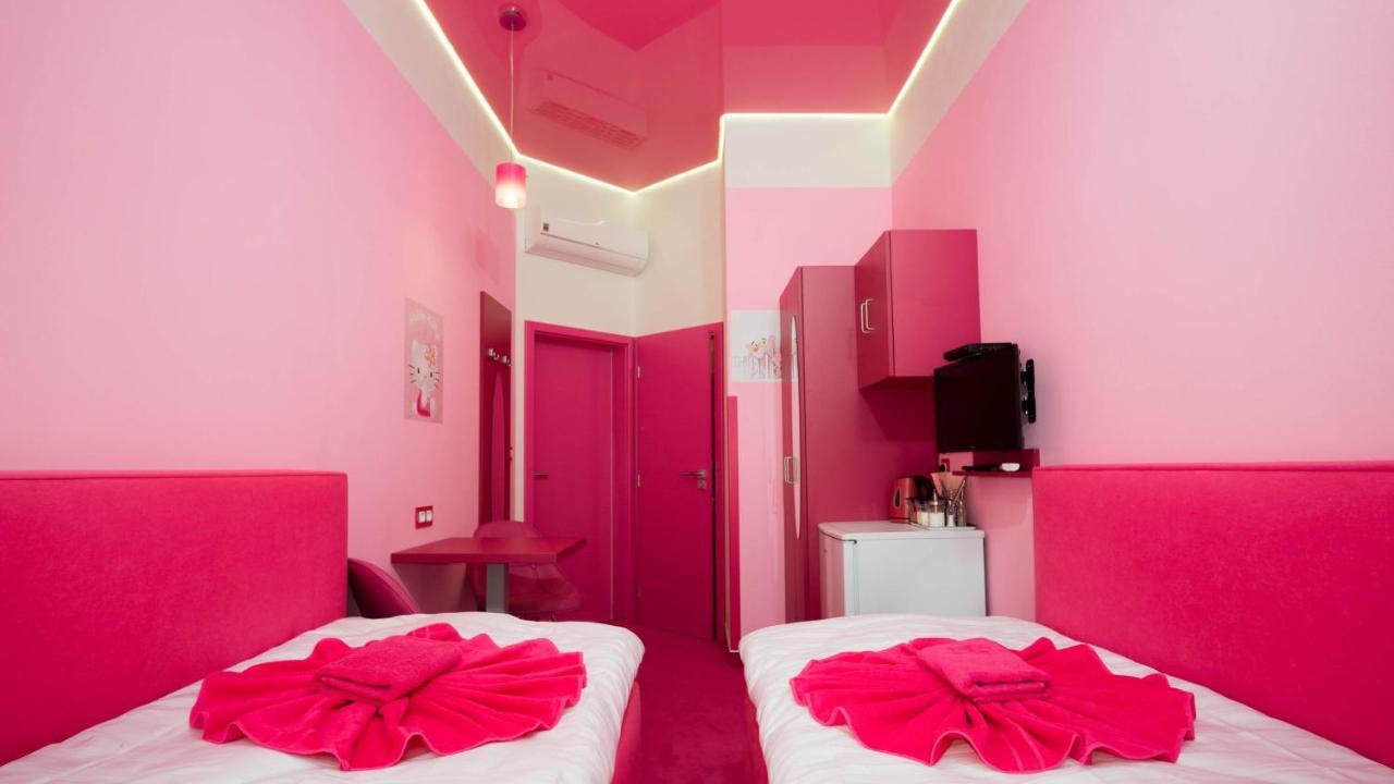 Colours - Your 7 Colour Experience In Centre Of * Прага