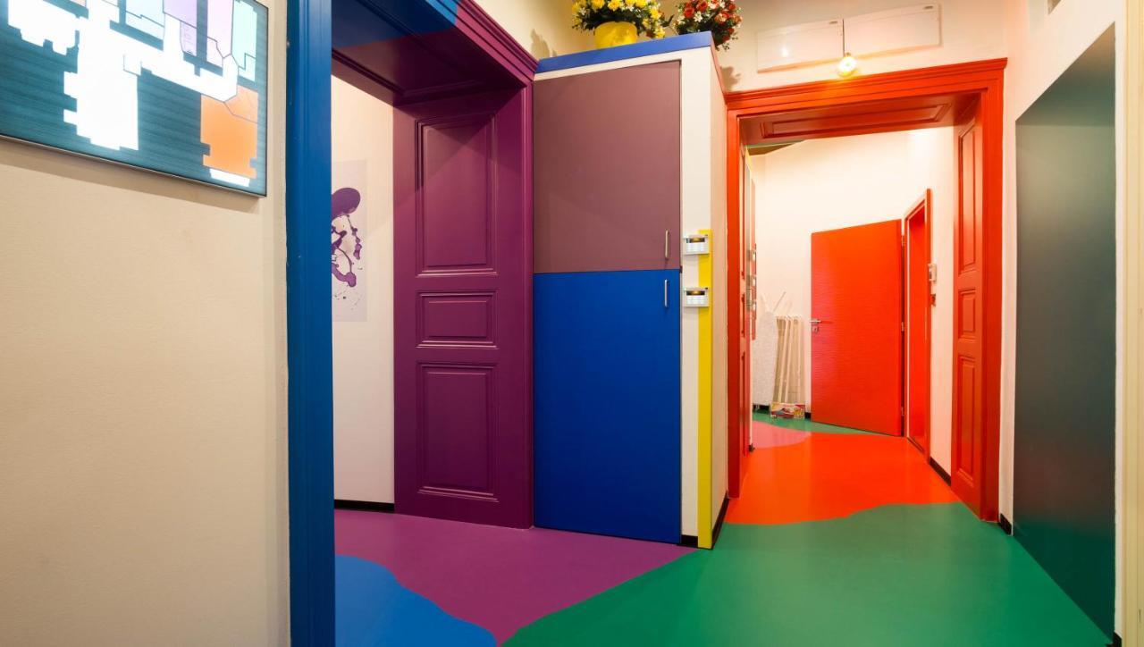 Colours - Your 7 Colour Experience In Centre Of * Prague