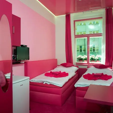 Apartment Colours - Your 7 Colour Experience In Centre Of Prague Exterior photo